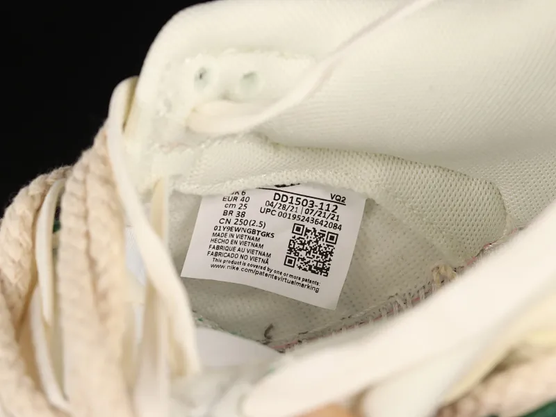 All categories Nk SB Dunk series Nk SB Dunk Low low-top sneakers Nk Dunk Low distressed beige customized version of deconstructed strap casual sneakers DD1503-112